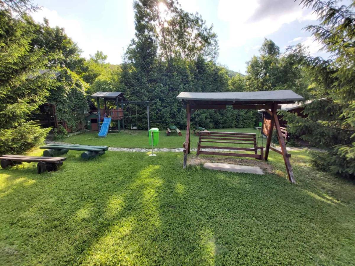 Bungalow Camping Edelweiss - Floare De Colt - Gyopar 리메테아 외부 사진