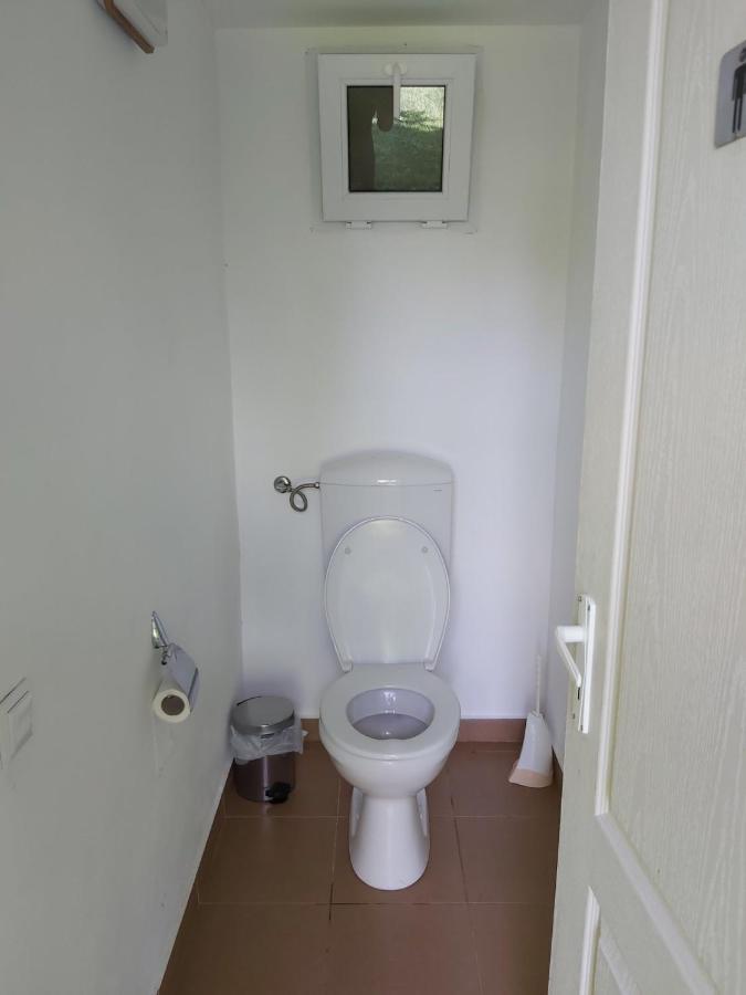Bungalow Camping Edelweiss - Floare De Colt - Gyopar 리메테아 외부 사진